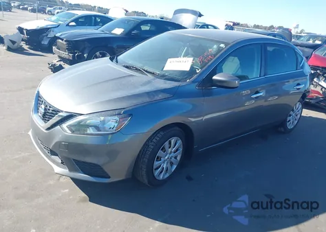 2018 Nissan Sentra S z USA, uszkodzony, nr VIN 3N1AB7AP3JY227373